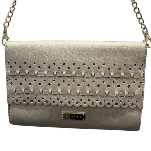 Anne Klein Laser Cut Gold Shoulder Bag EUC - Picture 3 of 12